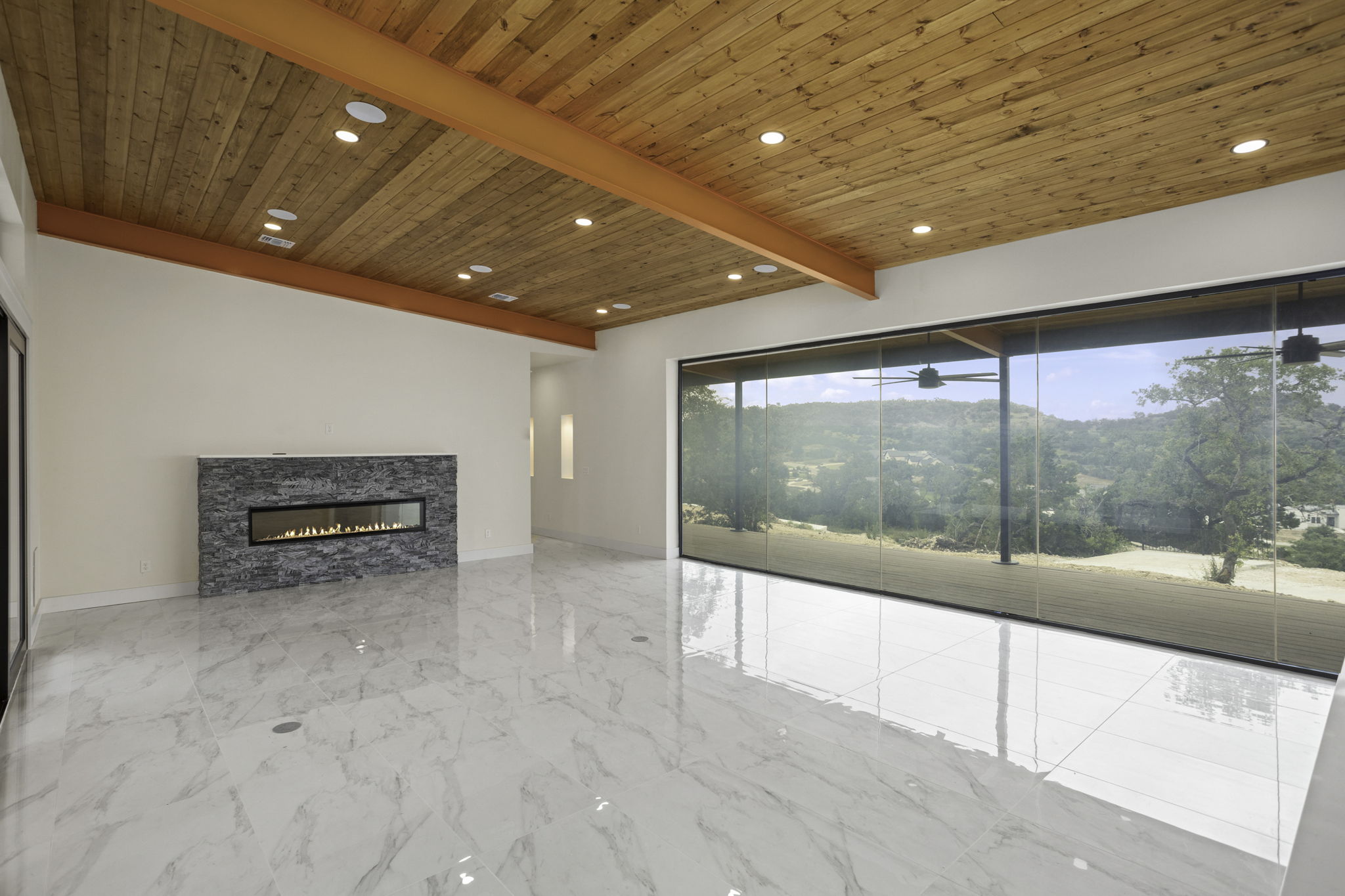 Frameless window wall with laminated glass